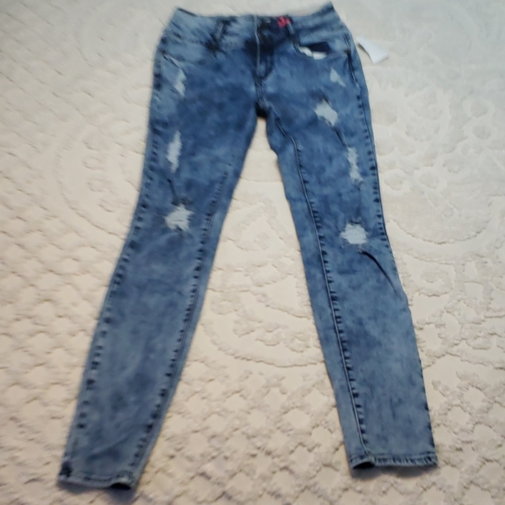 Charlotte Russe Mid-Rise Skinny Jeans - Sz 6